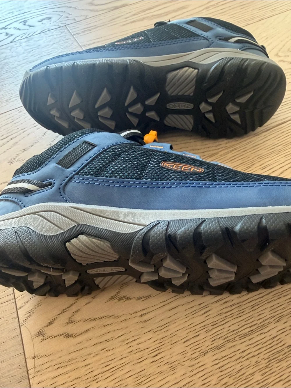 KEEN Kids Targhee Sport Vent Hiking Shoes Blue Orange Size 3 NEW